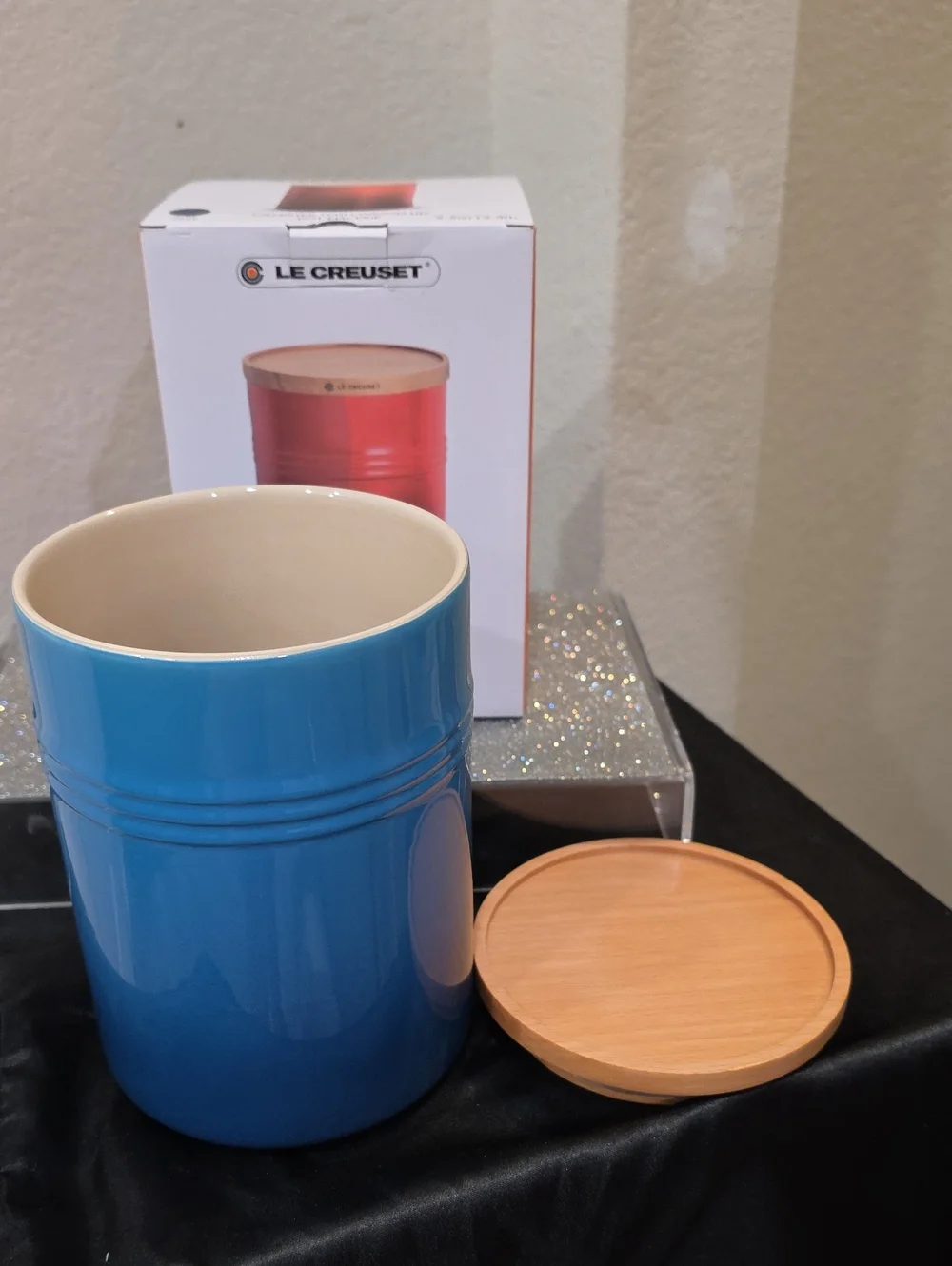 Le Creuset 2.5QT Canister w/Wood Lid- Marseille Blue